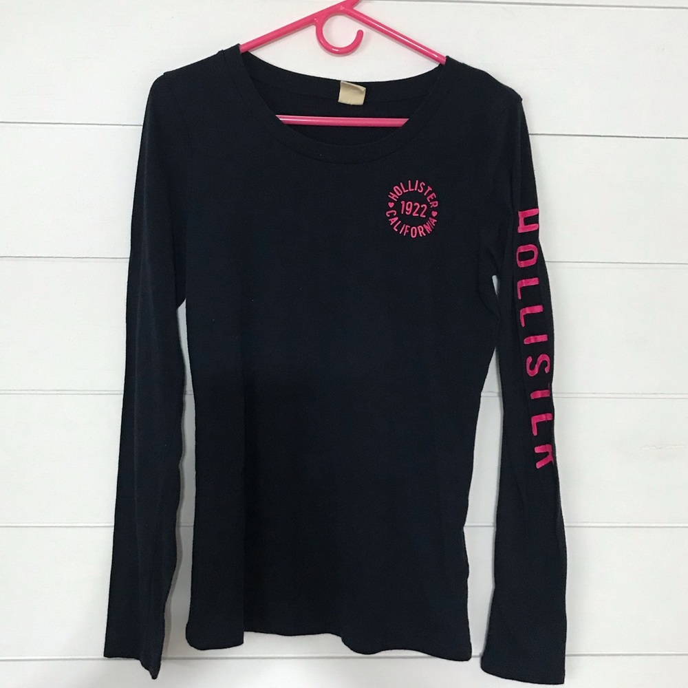 Hollister Navy Blue and Pink shirt